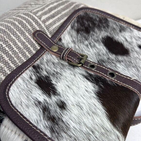 Disney Christmas 2025 Lil Rin Rin Plush Badge Red New